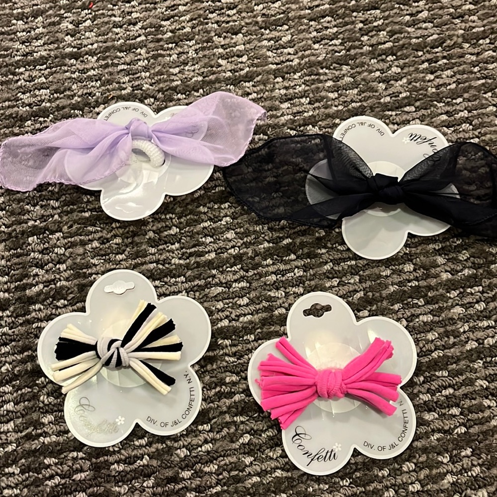 Assortment of pony tail holders